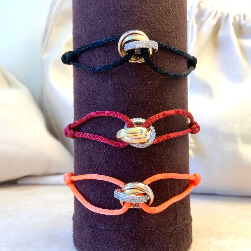 Pulsera Diaria Piedra Trinidad Chapada en Oro Cadena Roja Tamaño Libre Sin Coloración  Foto 3 de 4