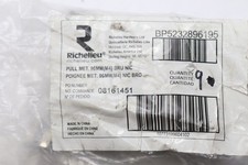 Richelieu Contemporary Pull Metal Brushed Nickel 96mm BP5232896195 9-Pack
