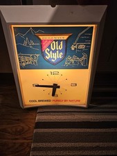 Heileman's Old Style Clock Beer Light Vintage