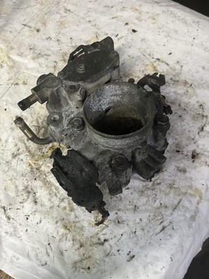1995-1999 Mitsubishi Eclipse fire damage throttle body assembly 2.4L 4G64 D54