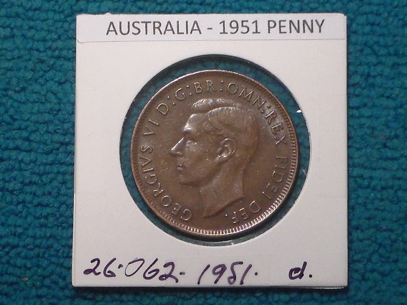 AUSTRALIA - 1951 PENNNY  - PREDECIMAL COIN. Bronze. KM # 43.