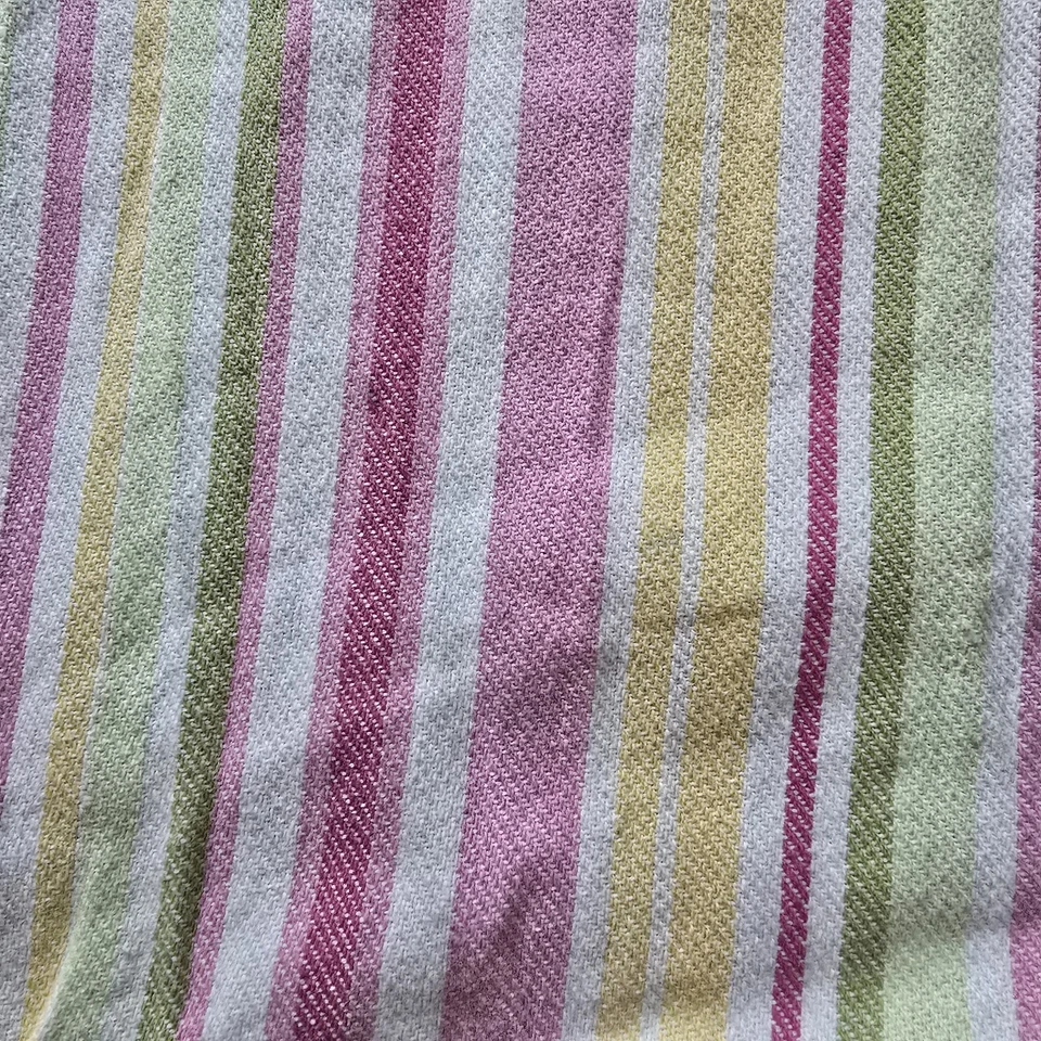 POTTERY BARN KIDS Rosa Verde Amarillo Rayas Cesta Forro Bolsa de Lavandería 30”H X 26”W Foto 2 de 4