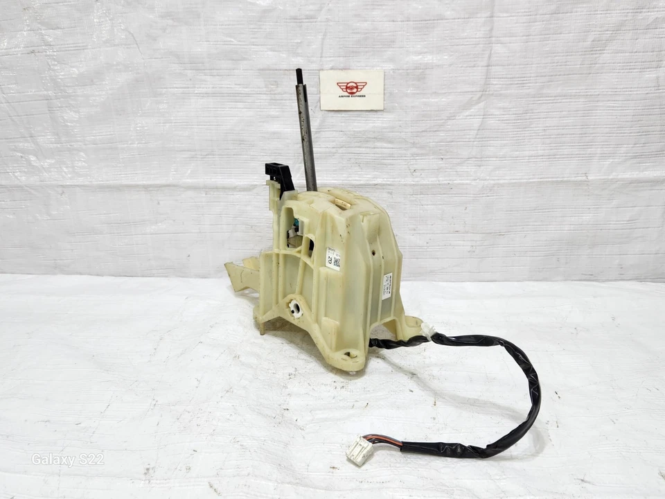 2018-2020 Mitsubishi Eclipse Cross Gear Shift Shifter Lever OEM 2400A556 - Image 3 of 4