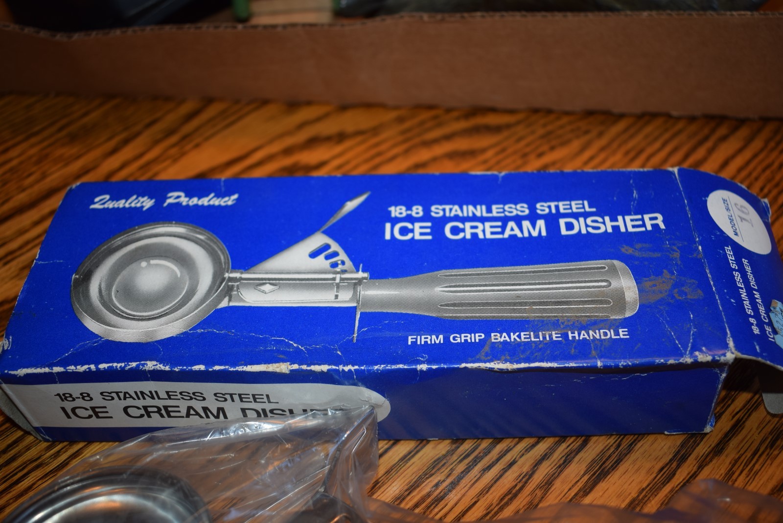 Vintage 18 8 Stainless Steel Ice Cream Disher In Box Size 8 NOS