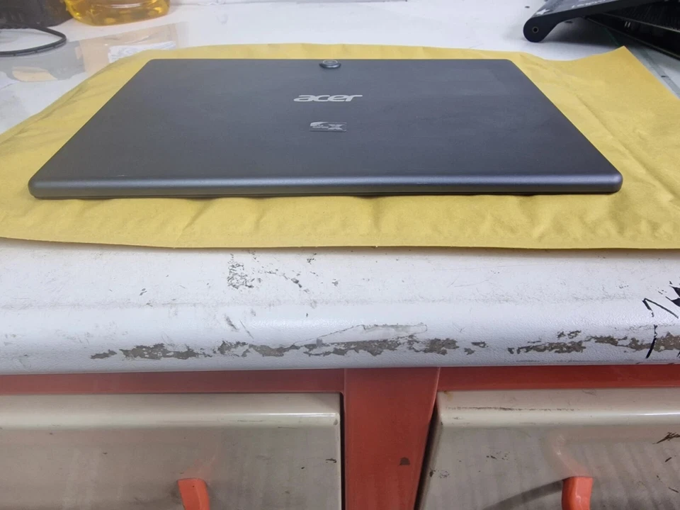 Acer Iconia one WIFI 16GB Android tablet Gray  B3-A50 Uk - Image 3 of 4