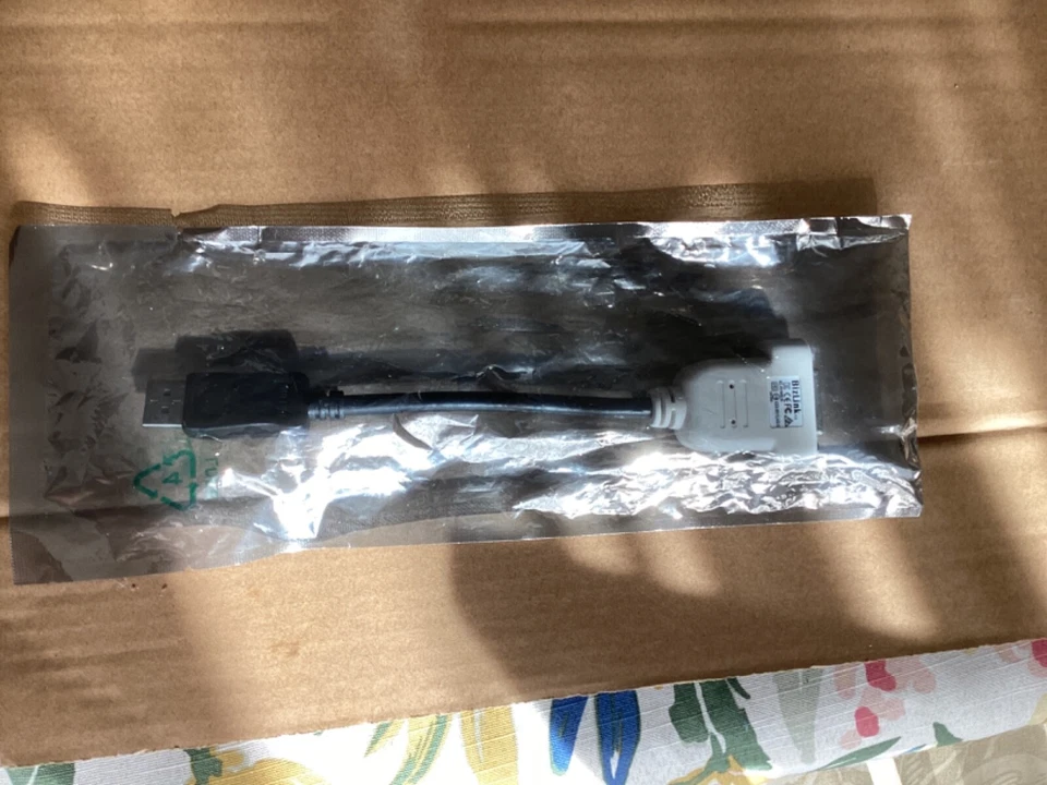 BizLink / (Male) DP to (Female) DVI Video Dongle Adapter Cable  - Image 2 of 3