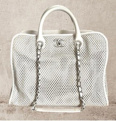 CHANEL White Perforated Shoulder Bag 2WAY Mesh Chain Leather Used