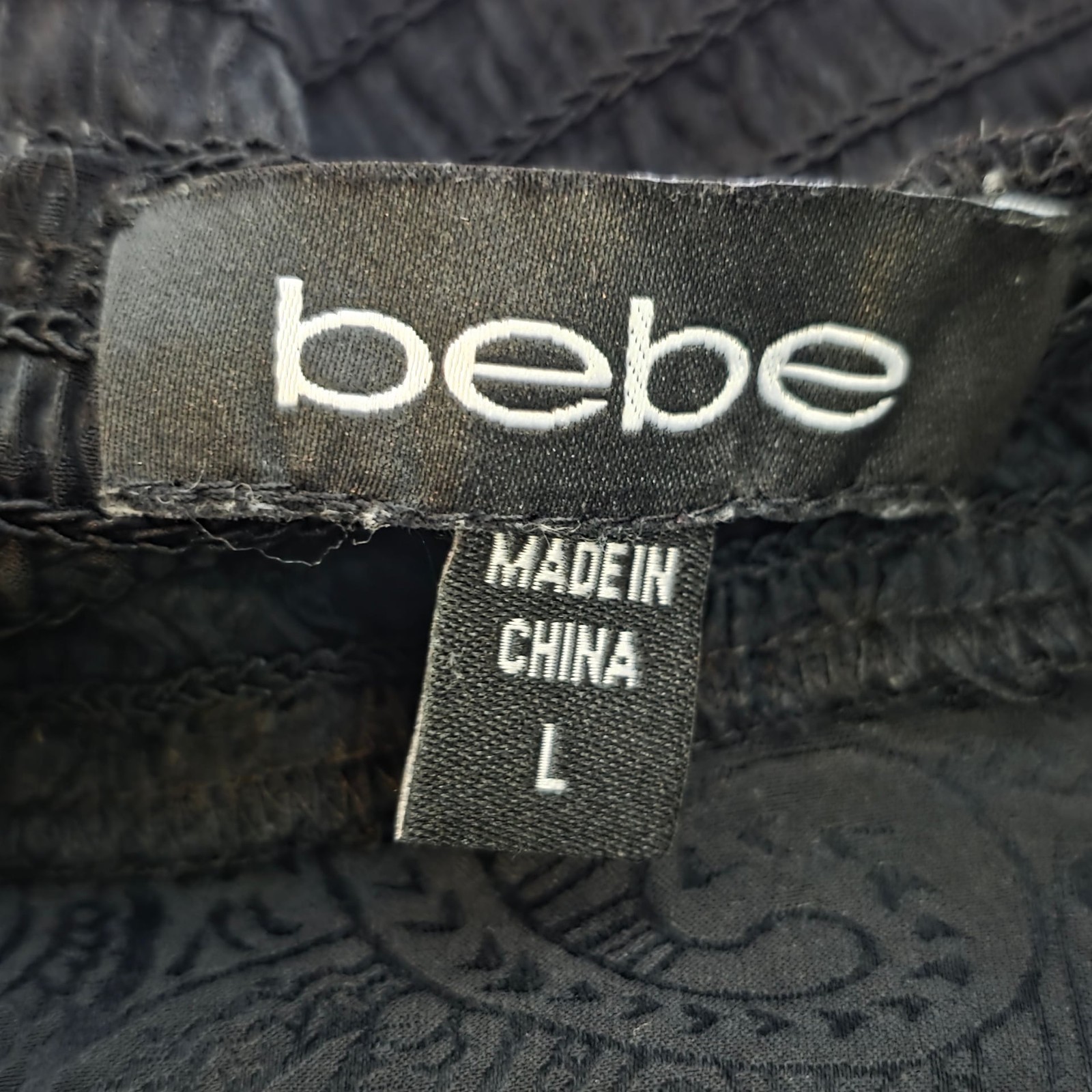 bebe paisley black blouse size large - image 7