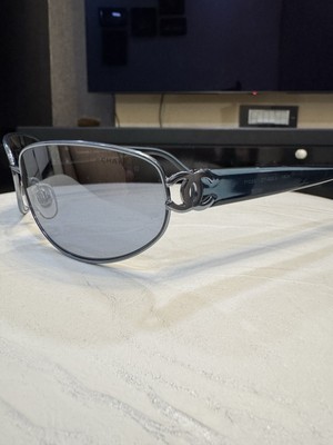 レディース CHANEL Clear Temple Coco Mark Sunglasses