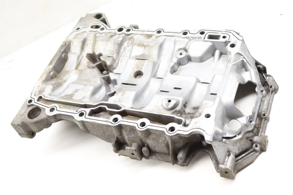 Audi A4 Allroad 2013 2,0 L - motor superior bandeja de aceite 06H103603 Foto 3 de 4