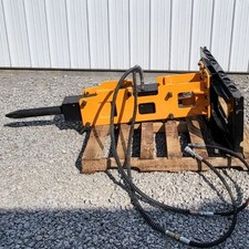 GIYI 680 Hydraulic Hammer/Breaker Skid Steer Attachment Bobcat  CAT CASE