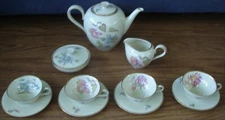 Heinrich Anmut Mini Floral Teapot, Sugar Bowl, Creamer & 4 Cups & Saucers