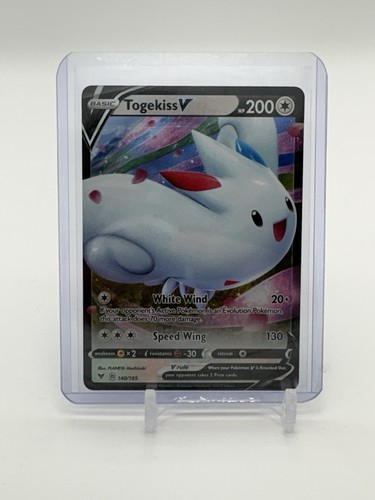 Pokémon TCG Togekiss V Vivid Voltage 140/185 Holo Ultra Rare - CCG