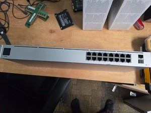 Ubiquiti UniFi 16-Port USW-16-POE Gigabit Switch with PoE+ and Touchscreen