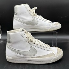 Nike Blazer Mid '77 GS Sneaker Youth Size 6Y Womens 7.5 White Silver DA4086-101