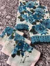 Vintage Sayco Screen Prints 2 Blue Floral Hand Towels With Fringe & 3 Washcloths
