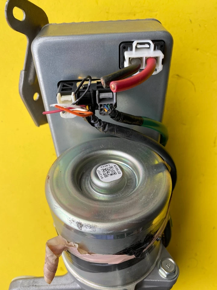 2016-2018 TOYOTA RAV4 ELECTRIC POWER STEERING COLUMN W/MOTOR OEM 89650-0R060 - Image 2 of 4