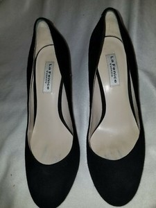 ladies black pumps size 7