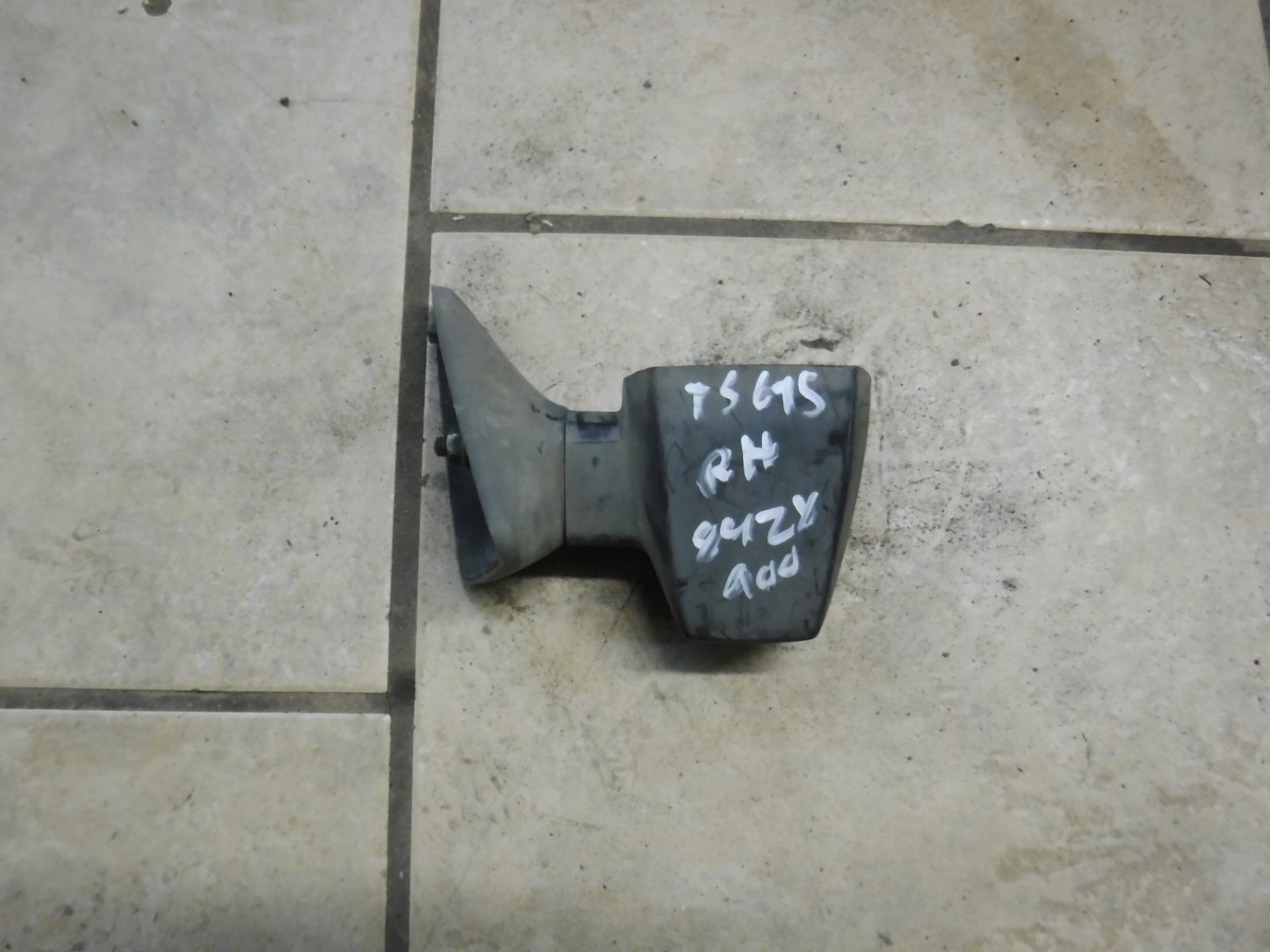 83 84 85 86 KAWASAKI ZX900 A Front Right Turn Signal Blinker