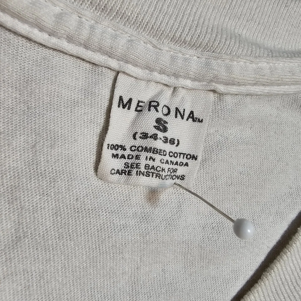 Camiseta De Colección Años 90 Merona Canadá Puntada Única Cuello en V Para Hombre S Rockabilly Grunge Foto 3 de 4