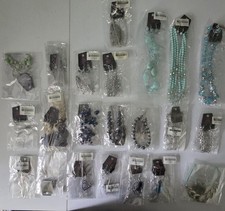20 Pc Paparazzi Necklaces Lot NIP Reseller Wholesale 2 FREE N061