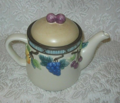 MIKASA Garden Harvest Vintage Skulptur Teekanne  - Bild 6 von 12