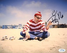 Tony Hale Autographed Signed 8x10 Photo ACOA