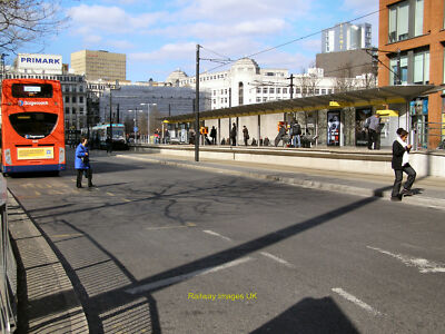 Straßenbahn Foto 12x8 (A4) Parker Street und Piccadilly Gardens Straßenbahnhaltestelle um 2010
