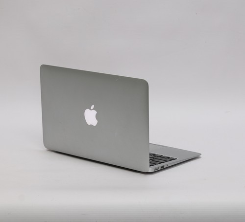 Apple Macbook Air de 11 pulgadas 1,6 GHz i5 4 GB RAM 128 GB SSD A1465 principios de 2015 25403 - Imagen 6 de 13