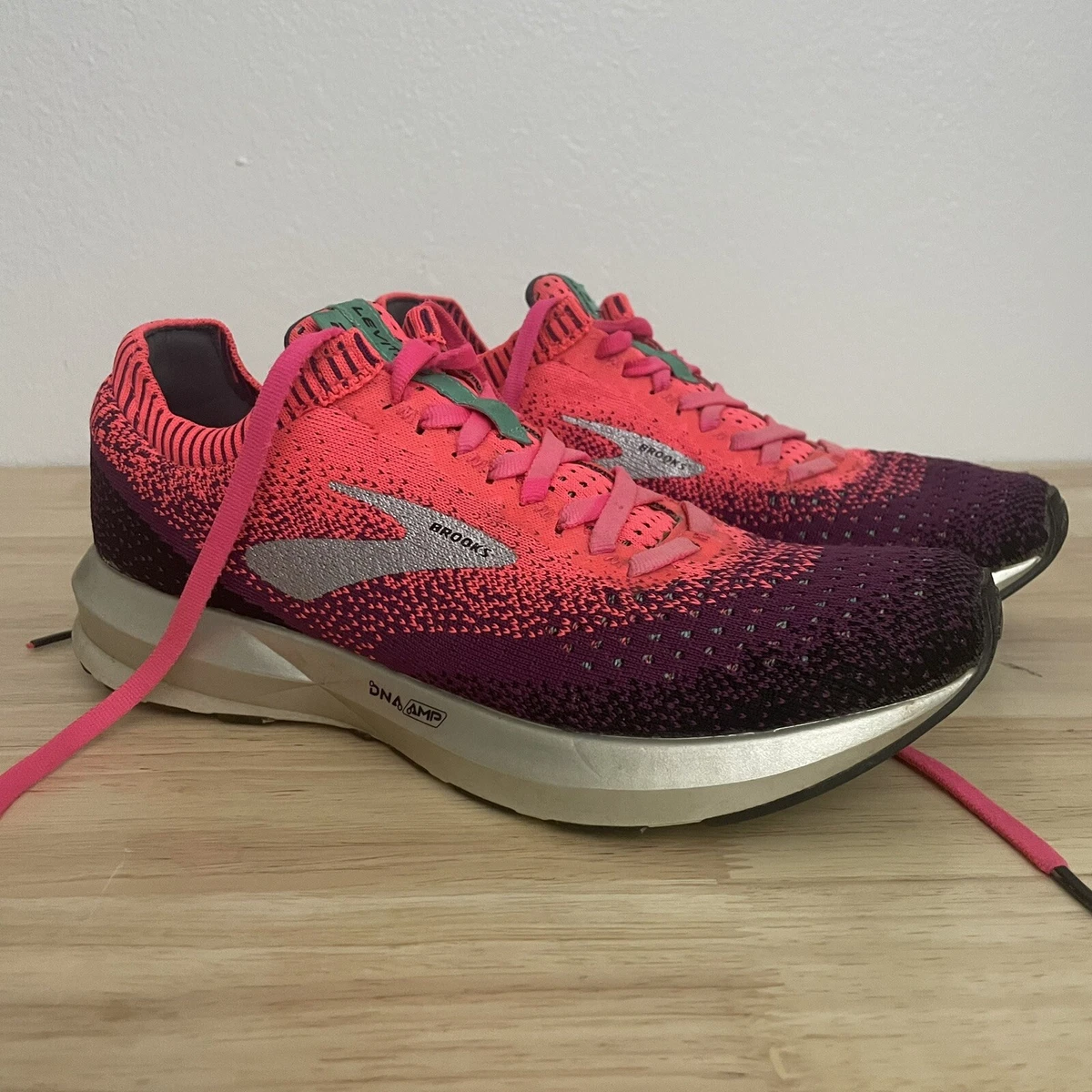 Brooks women's levitate hotsell 2 running shoes