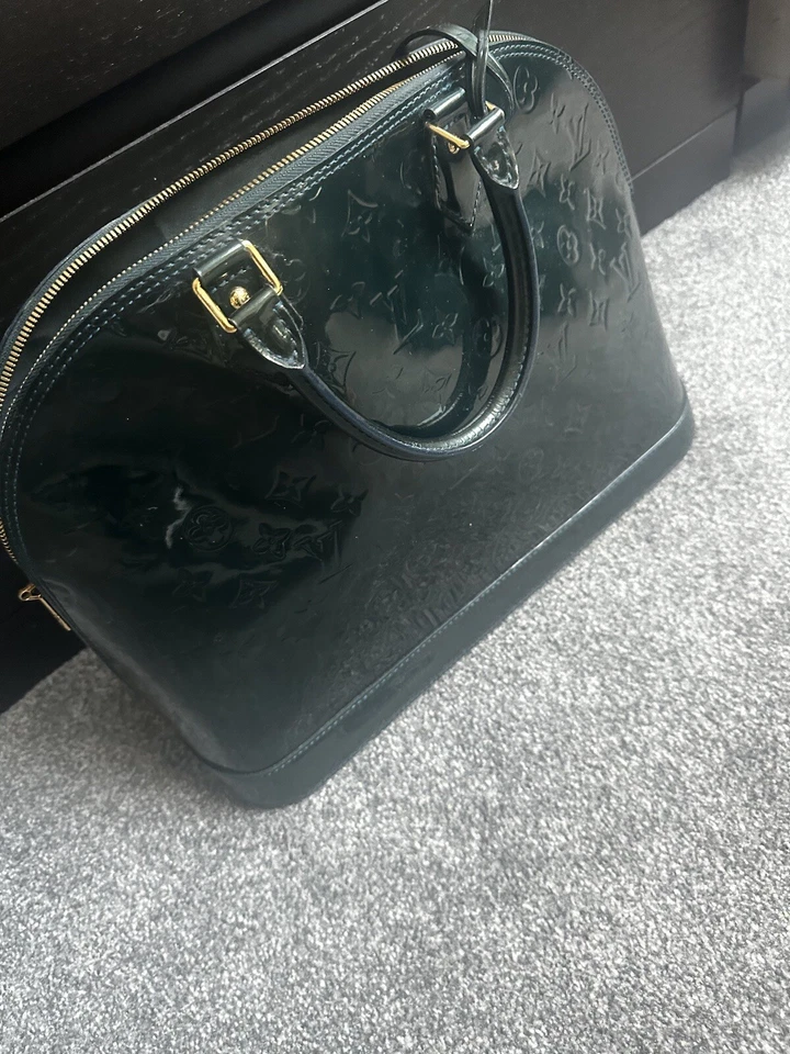Louis Vuitton Alma, photo 3 of 5