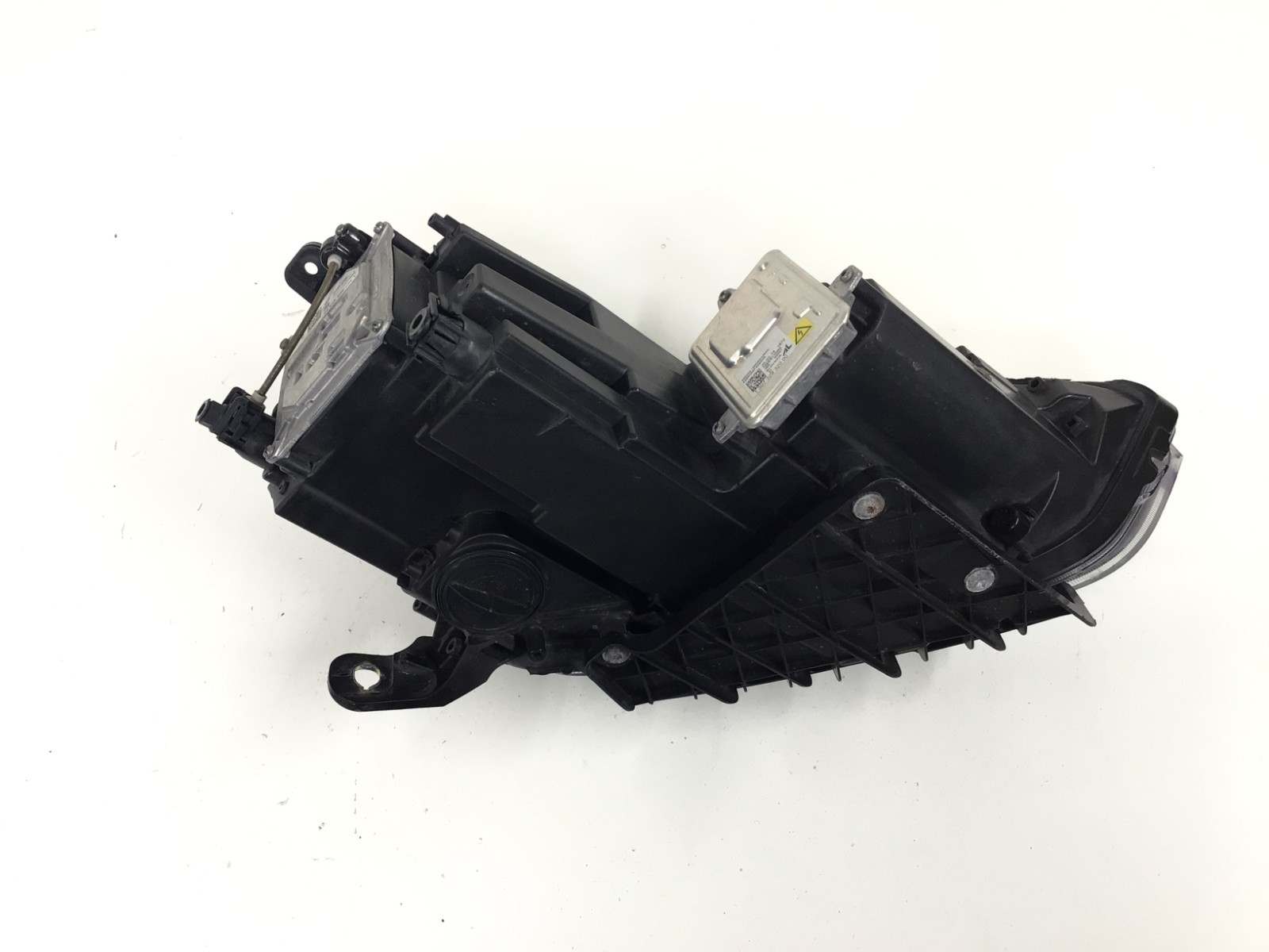 Maserati Ghibli 2014-2017 Left Headlight P/N 670005475