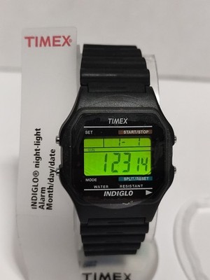 Vintage Timex Men T75961  1999-2011 Indiglo Black Rubber Strap Digital Watch New