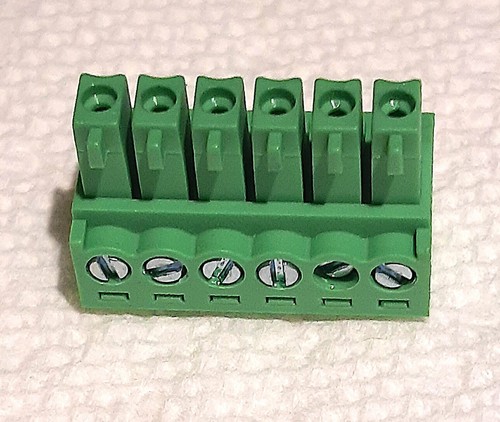 4 Pcs of 6 pin 3.5mm Euro style Pluggable TERMINAL STRIP by Molex 395005006 Plug - Picture 5 of 6