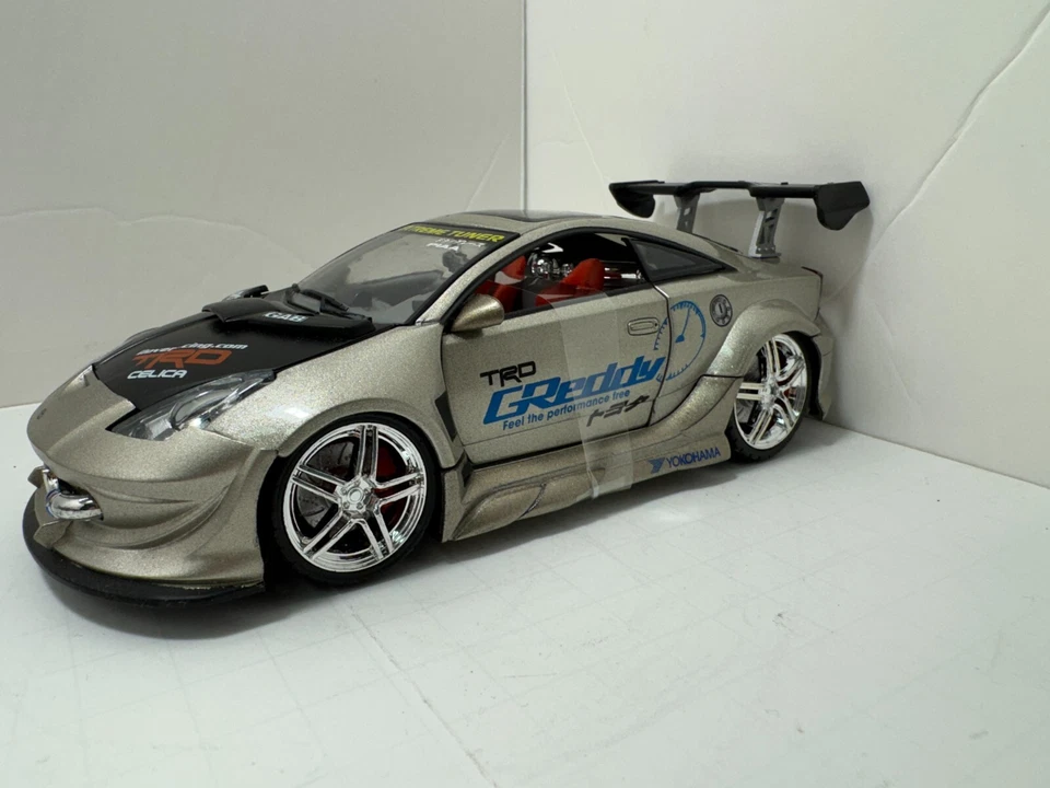 2001 Toyota Celica (масштаб 1:24) литой ** на продажу!!!!****** - Изображение 4 из 4
