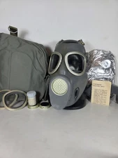 Polish MP-4 Gas Mask Kit Cold War Military M17 Copy