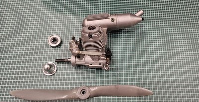 OS Max FXi .46 RC -  Flug -  Nitro - Motor mit Propeller. Top Zustand.