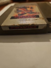 Rush'n Attack Nintendo NES autentico spedizione veloce gratuita 5 viti funzionante 