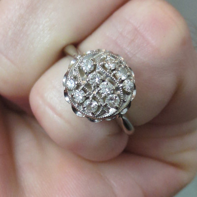 VINTAGE Diamond Clusters Solid 14K White Gold Ring Excellent Condition 