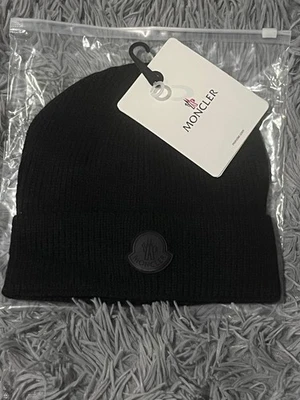 Moncler Black Beanie w Black Badge PERFECT CONDITION BRAND NEW QUICK DISPATCH🚚