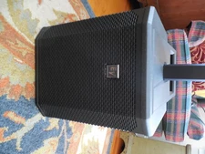 Electro-Voice Evolve 30M Portable Powered Column Loudspeaker System