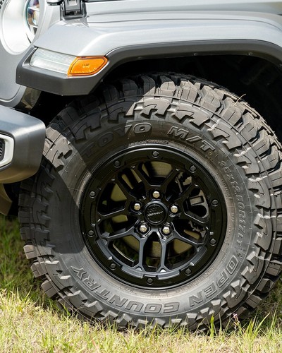 17 inch Satin Black Defiant DF01 Wheels Set (4) Rims Fit Jeep Wrangler Gladiator - Picture 7 of 12