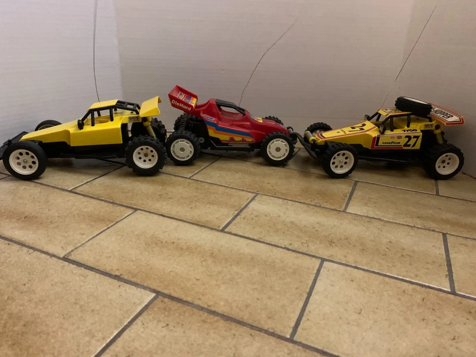 De colección RC Tyco Mini Tolva x 2, Nikko Mini Lobo Coche Cachorro Radiocontrolado Lote Foto 3 de 4