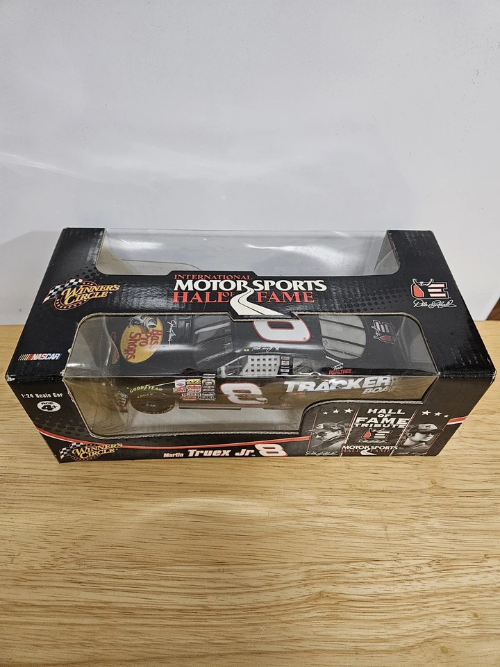 Winner Circle Martin Truex Jr 2006 Salón de la Fama Homenaje 1:24 Foto 2 de 4
