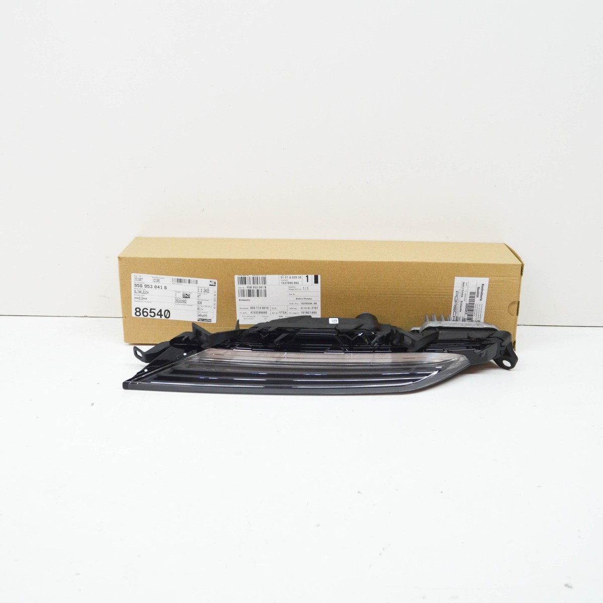 【純正】PORSCHE MACAN 95B リバースライト Porsche Macan 95B Facelift Headlight Right PDLS 95B941080BL