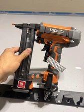 Ridgid 18-Gauge Narrow Crown Staple Gun