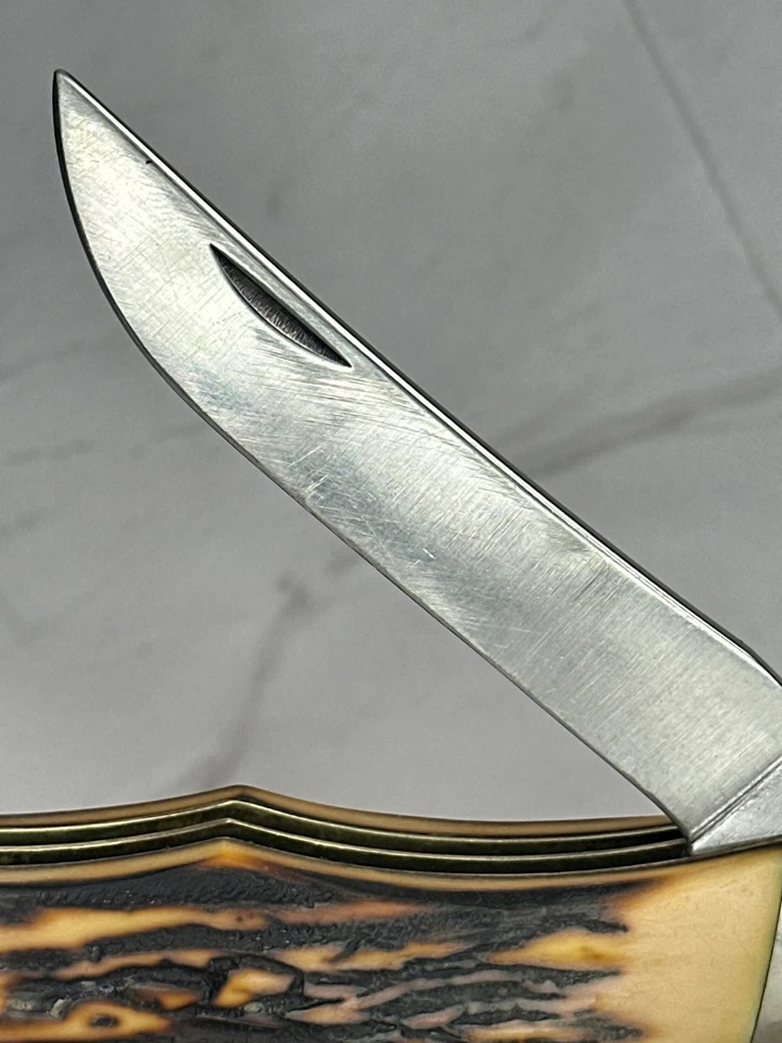 Cuchillo de cazador plegable vintage Camillus EE. UU. 26 Jumbo Staglon con funda de cuero Foto 3 de 4