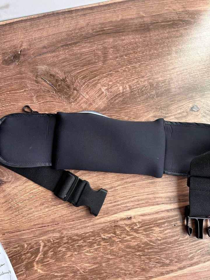 Cinturón de running ajustable negro Adidas Foto 4 de 4