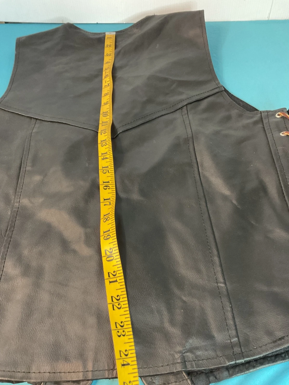Black Leather Motorcycle Vest Medium - Heavy Built - Nice Unused - Leather Ties - product detail image 13