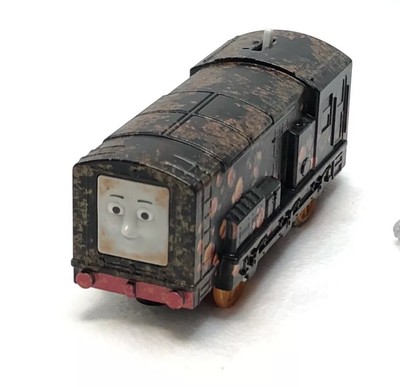 thomas trackmaster tunnel